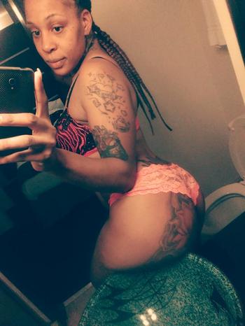 , 19  female escort, Milwaukee