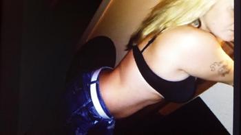 , 24  female escort, Milwaukee
