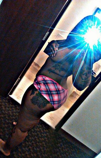 , 22 African American female escort, Milwaukee