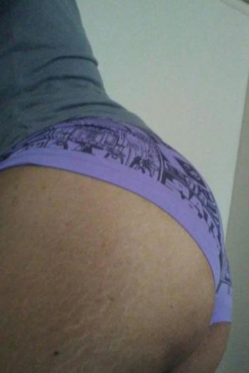 , 19  female escort, Milwaukee