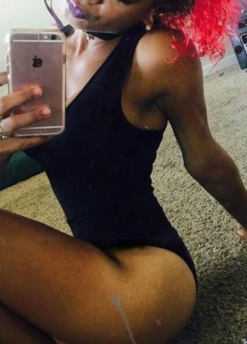 , 22  female escort, Milwaukee