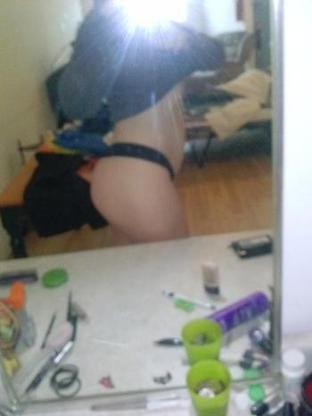, 30  female escort, Milwaukee