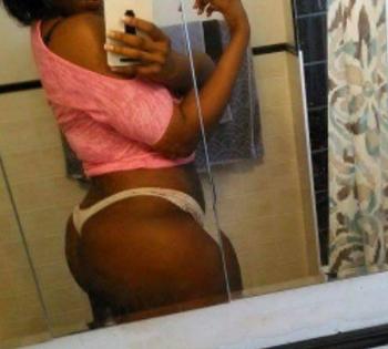 , 26  female escort, Milwaukee