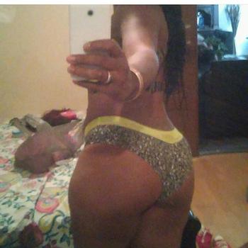 , 21  female escort, Milwaukee