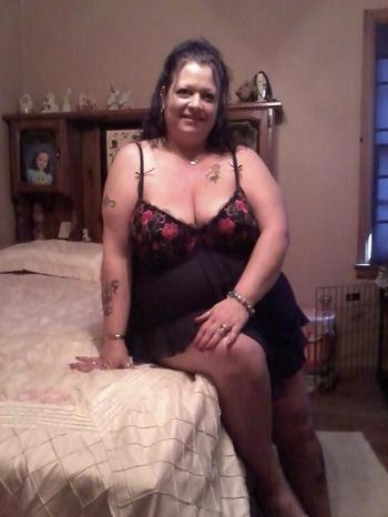 , 50  female escort, Milwaukee
