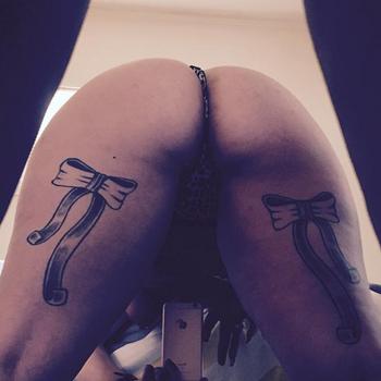 , 20  female escort, Milwaukee