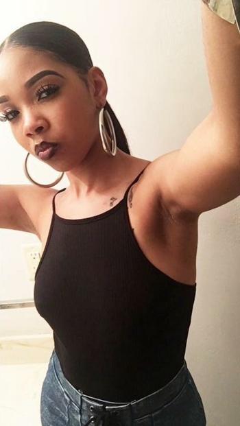 , 24  female escort, Milwaukee