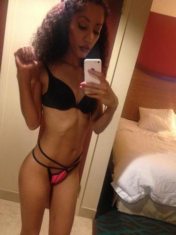, 22  female escort, Milwaukee