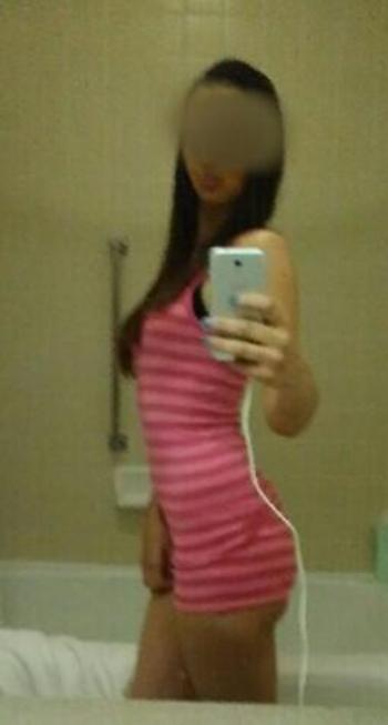 , 25  female escort, Milwaukee