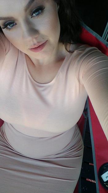 , 22  female escort, Milwaukee