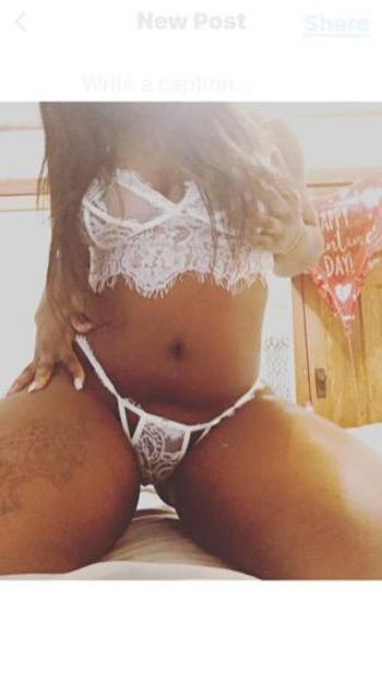 Island, 22  female escort, Milwaukee