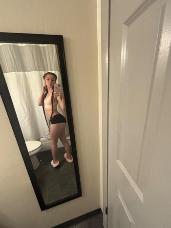 Peaches  , 21  female escort, Milwaukee