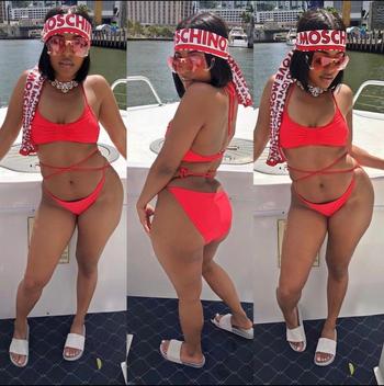 414-861-2175, 26  female escort, Milwaukee