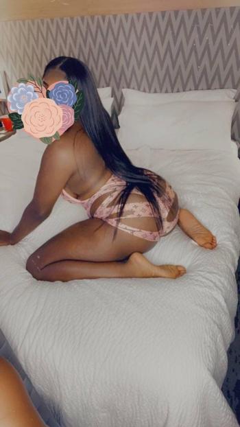 Mocha , 21  female escort, Milwaukee