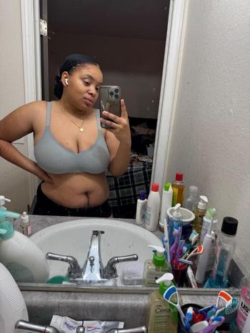 Ashley, 28  female escort, Milwaukee