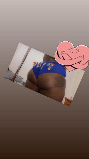 Suk, 23  female escort, Milwaukee