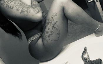 Lanni, 20  female escort, Milwaukee