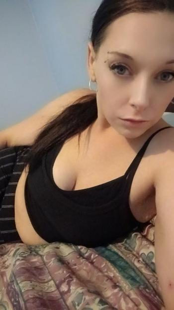 Star, 27  female escort, Milwaukee