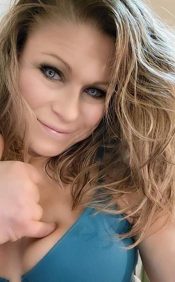 4147976639, female escort, Milwaukee