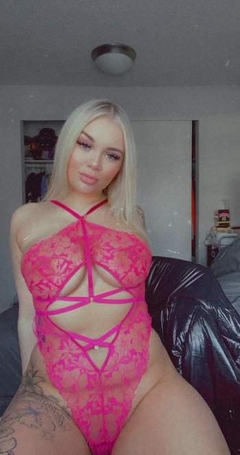 8728700139, female escort, Milwaukee