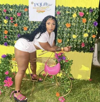 4046252052, female escort, Milwaukee
