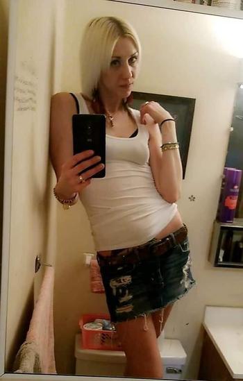4142958446, female escort, Milwaukee