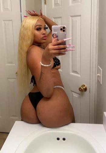 4146046202, female escort, Milwaukee
